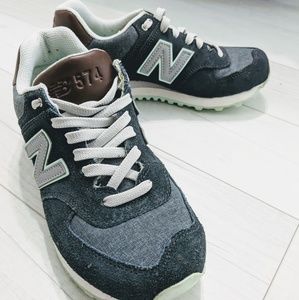 New Balance Sneakers